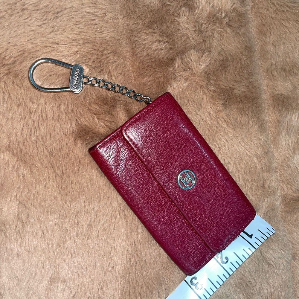 CHANEL Red Leather Keychain Accessory - Picture 3 of 9